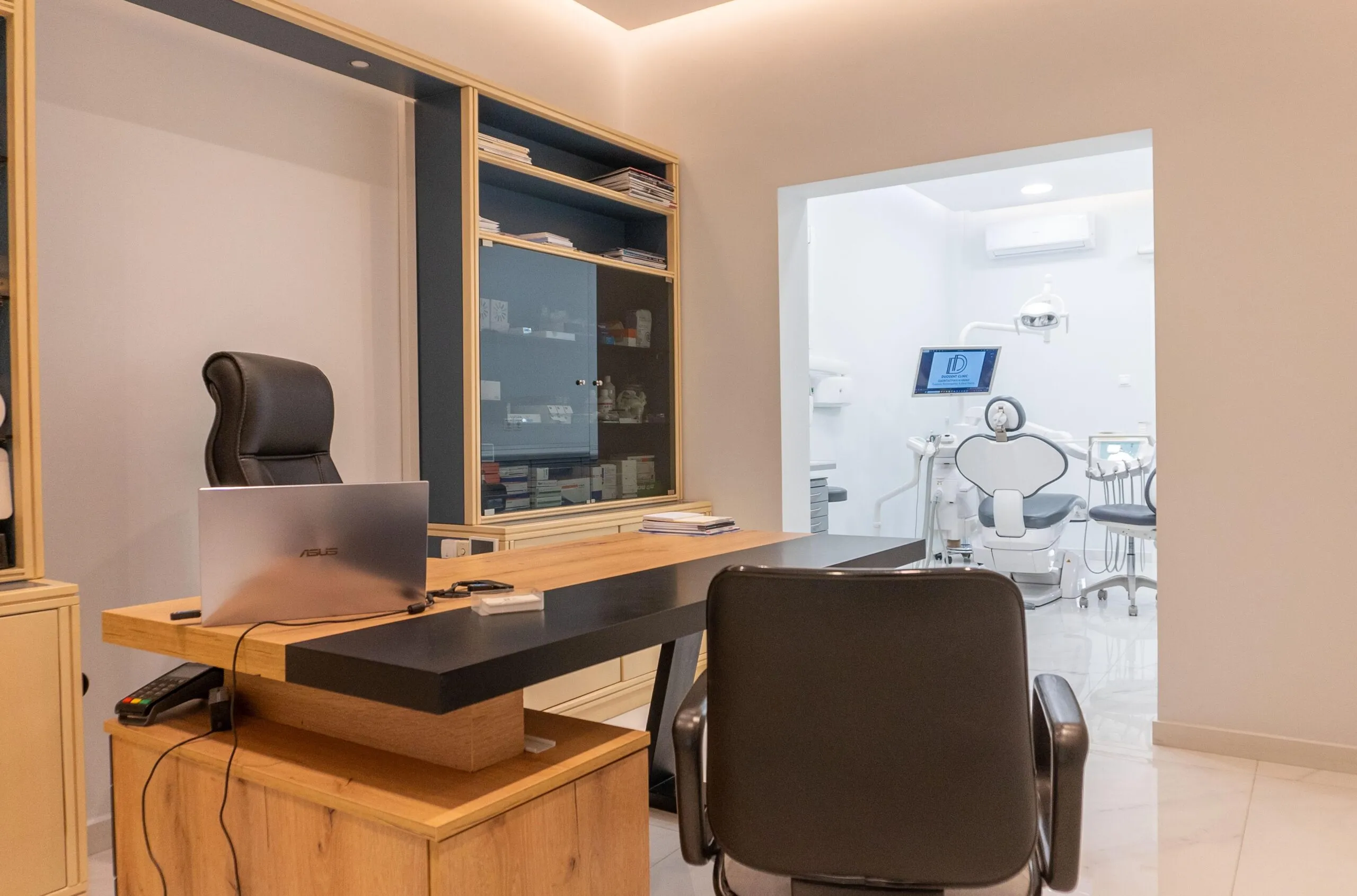 Οδοντιατρείο Καλλιθέα | Εμφυτεύματα & Αισθητική | DuoDent